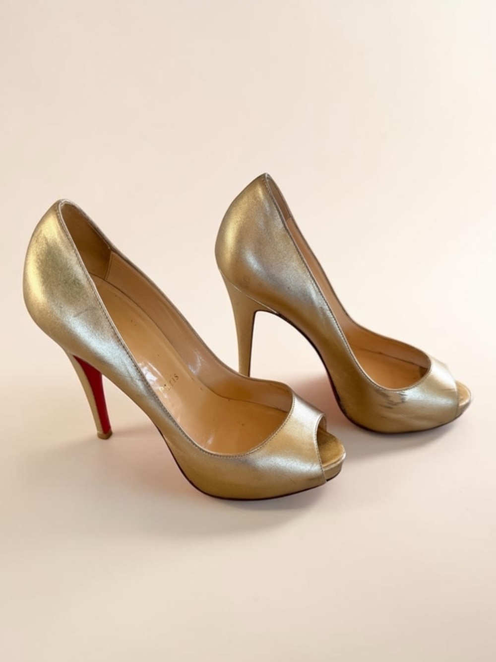 Christian Louboutin Very Prive Gold Metallic Platform Pumps 36.5